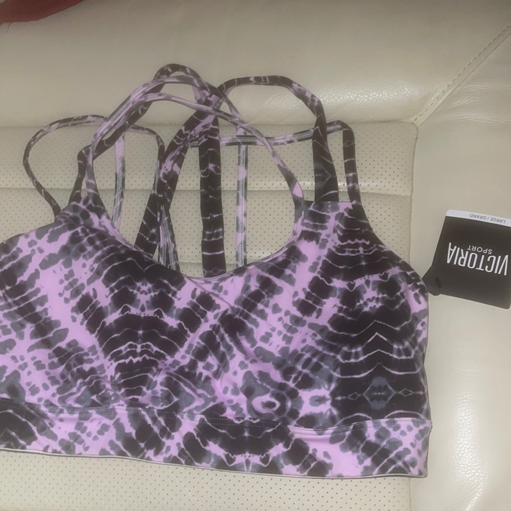 Victoria’s Secret sports bra NWT